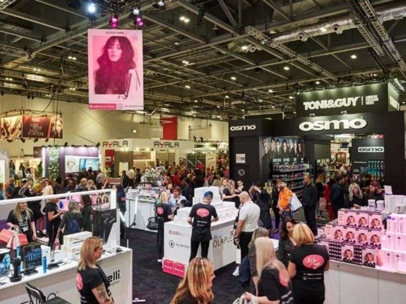 Trade shows and hair exhibitions are venues where you can directly meet and find a reliable list of hair vendors.